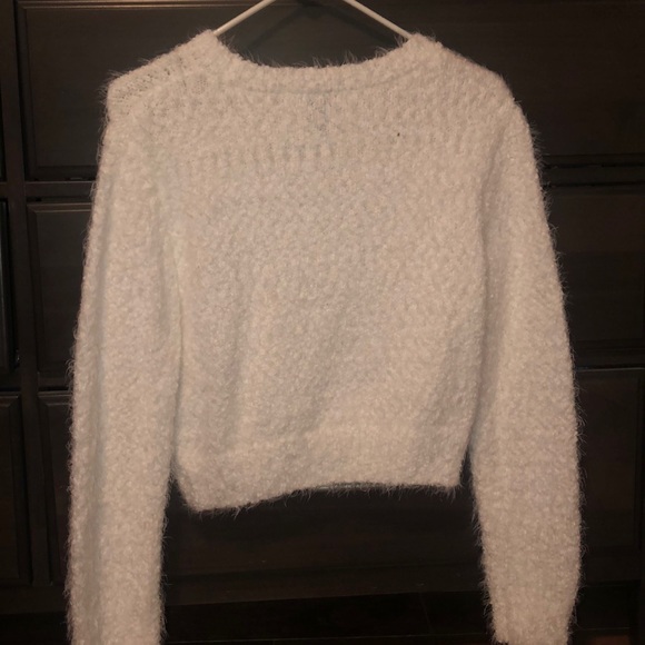 white sweater - Picture 2 of 4